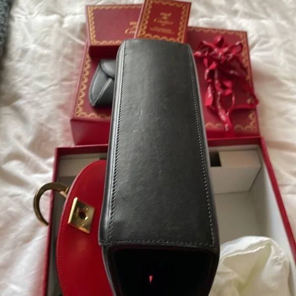Cartier Shoulder Bag from original owner. Purchased in Nice, France in 1990. - Picture 7 of 16